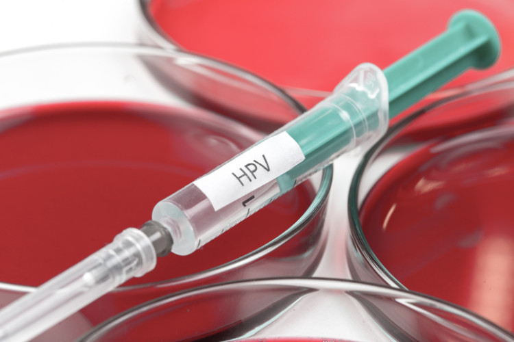 HPV-rokotetta sisältävä ruisku